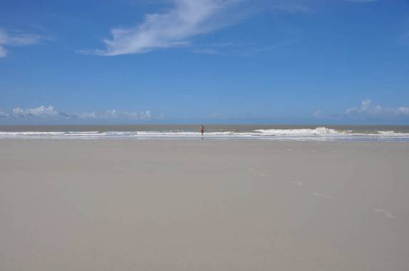 Maré baixa na Praia da Princesa, em Algodoal - PA